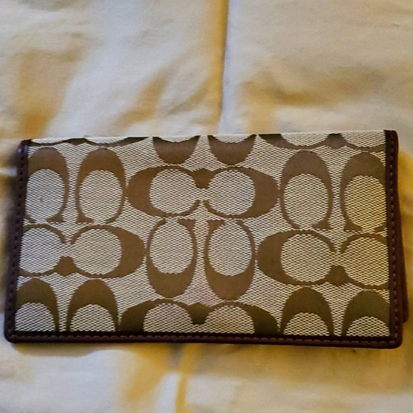 Coach bifold signature C slim wallet or checkbook - Picture 1 of 9